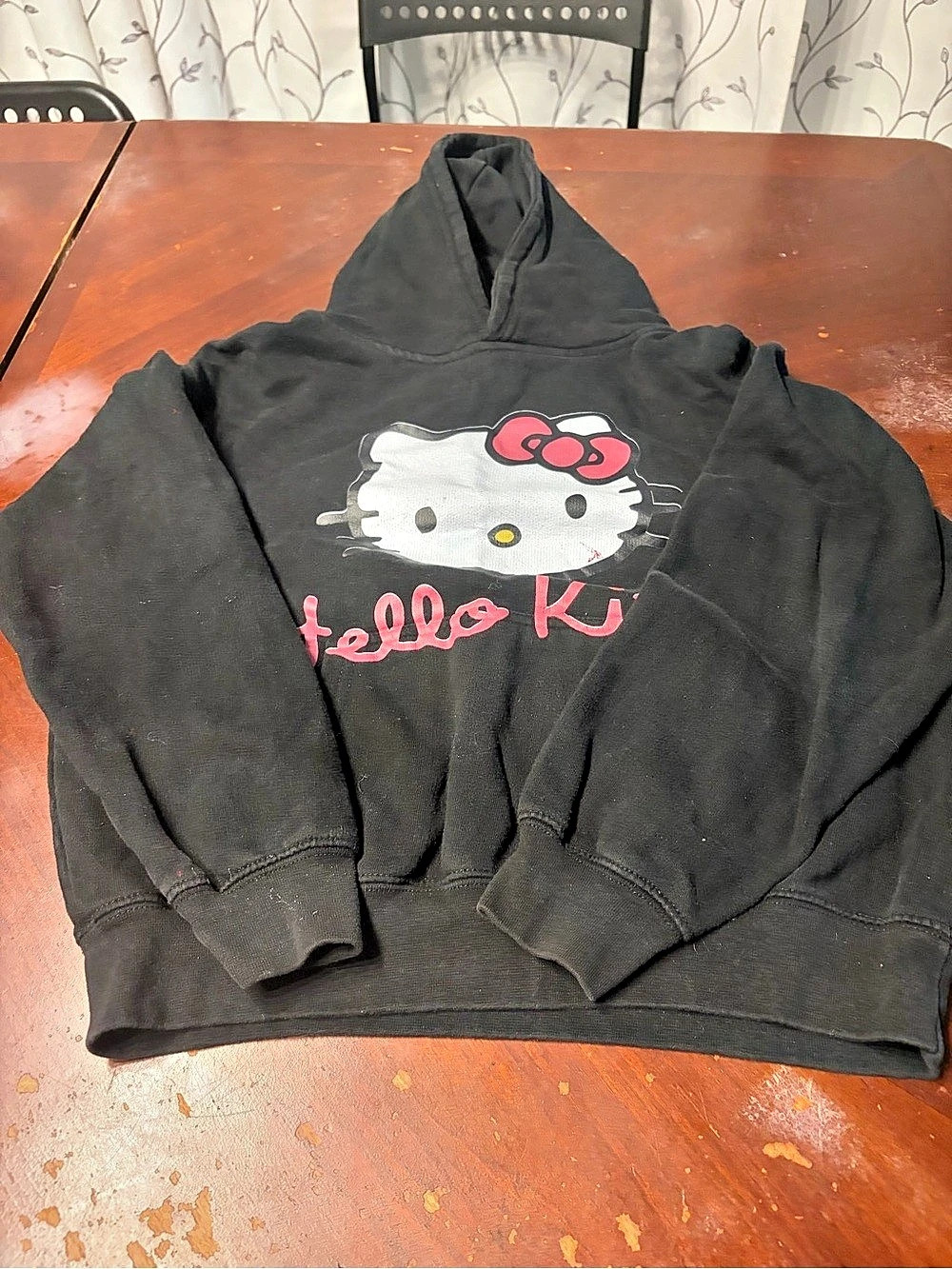 Hello Kitty pullover hoodie Graphic in Black & Pink Size Large